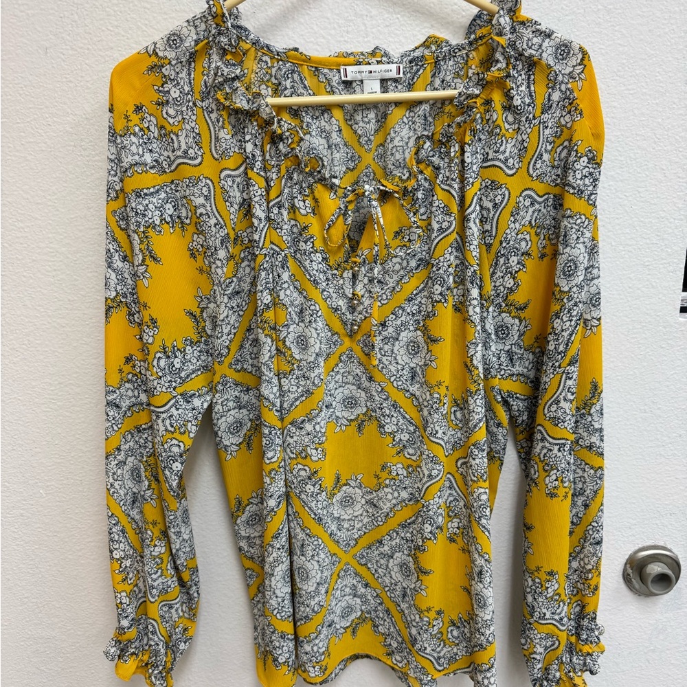 Tommy Hilfiger Yellow and Gray Ruffled Tie Front Blouse
